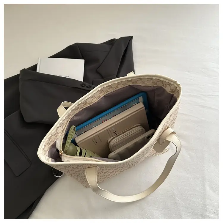 Women Printed Tote Bag Large Capacity Leather Handle — feature 12