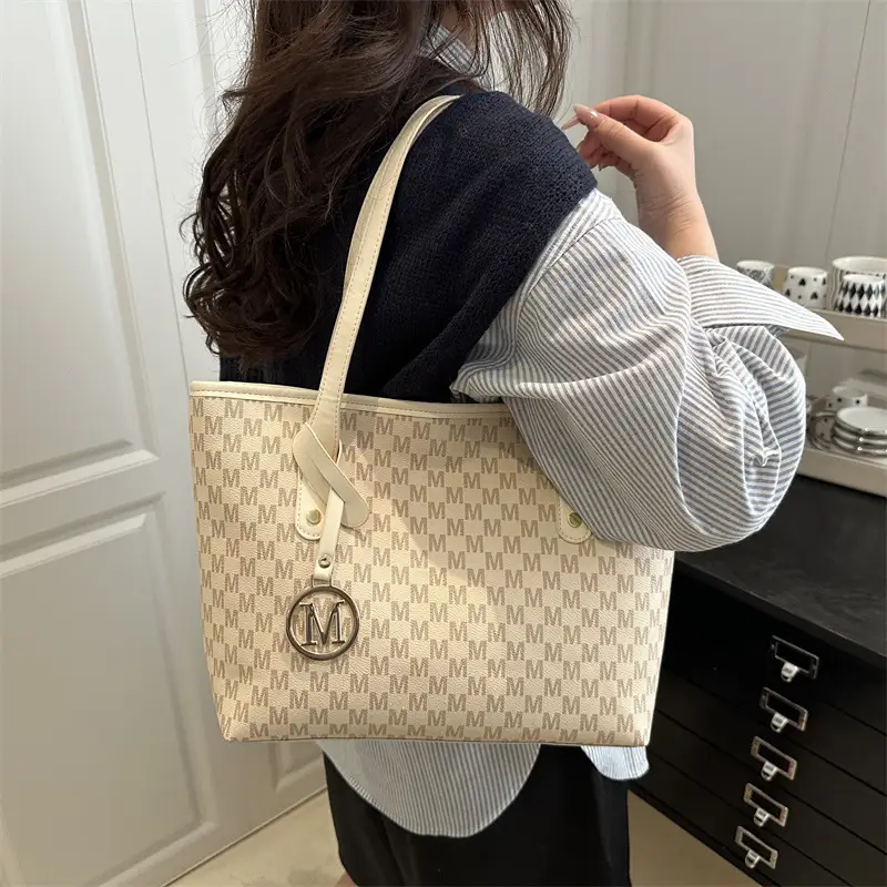 Women Printed Tote Bag Large Capacity Leather Handle — feature 2