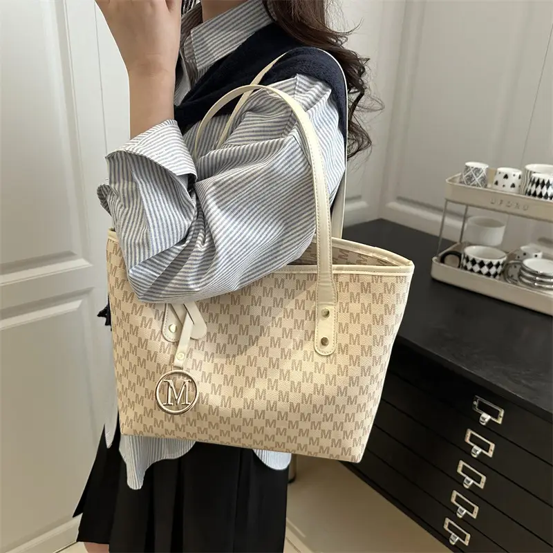 Women Printed Tote Bag Large Capacity Leather Handle — feature 22