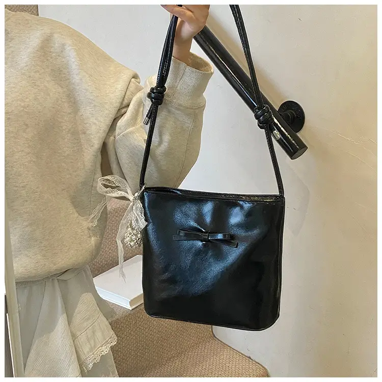 Light Blue Bow Shoulder Bag for Women 2025 — feature 21