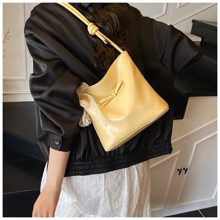 Light Blue Bow Shoulder Bag for Women 2025 — feature 41