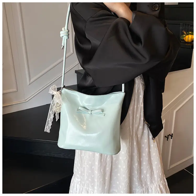 Light Blue Bow Shoulder Bag for Women 2025 — feature 49