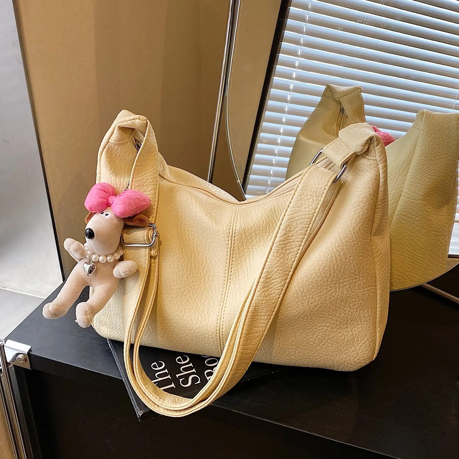 Women's Korean Style Large Capacity Tote Bag Beige 2025 - Image 6