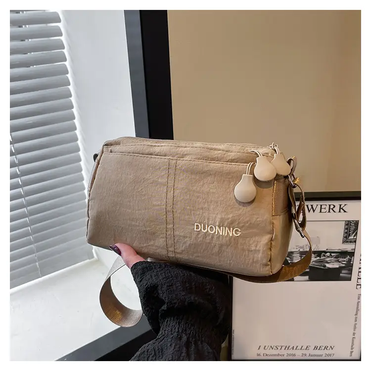 Retro Tan Shoulder Bag for Women 2025 — feature 21