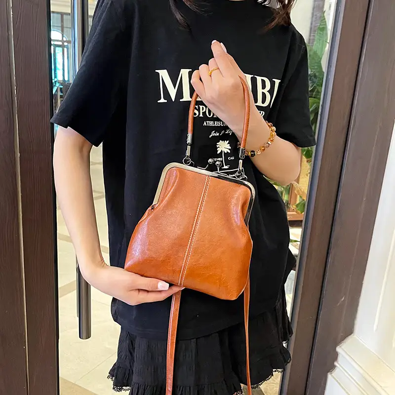 Retro Red Leather Shoulder Bag for Women 2025 - Image 6