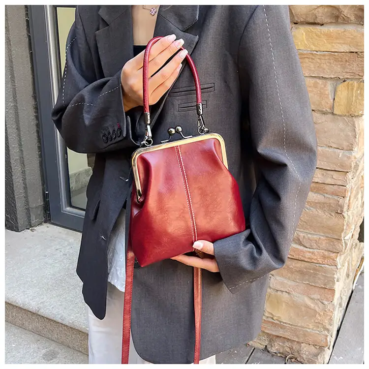 Retro Red Leather Shoulder Bag for Women 2025 — feature 14