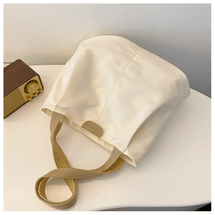 Casual Large Capacity Tote Bag Black White Beige — feature 18