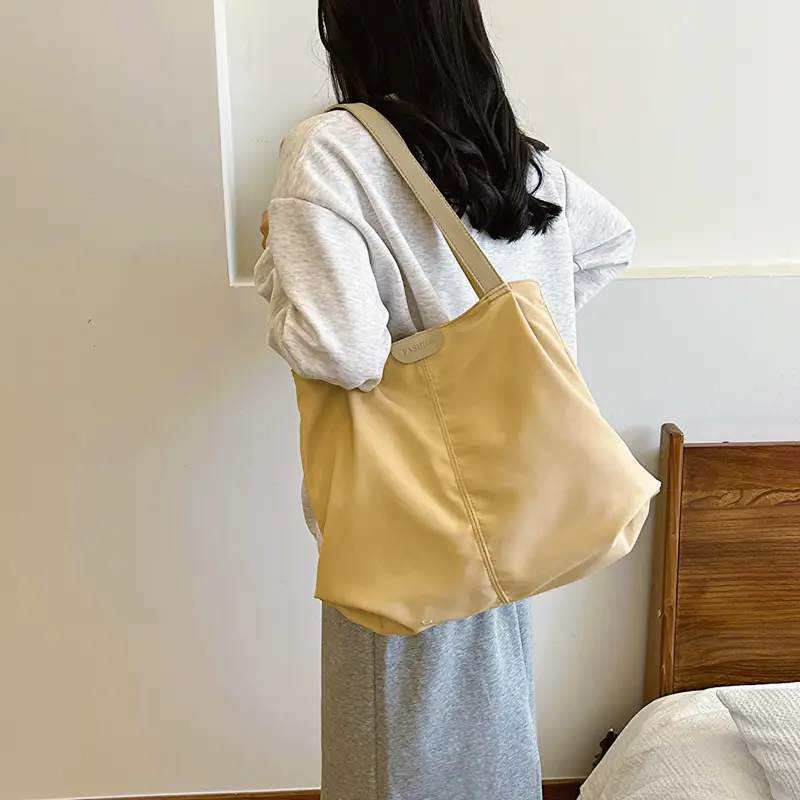 Casual Large Capacity Tote Bag Black White Beige - Image 3
