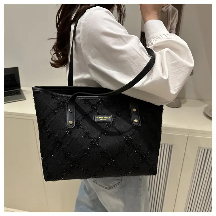 Pink Quilted Shoulder Bag for Women 2025 — feature 9