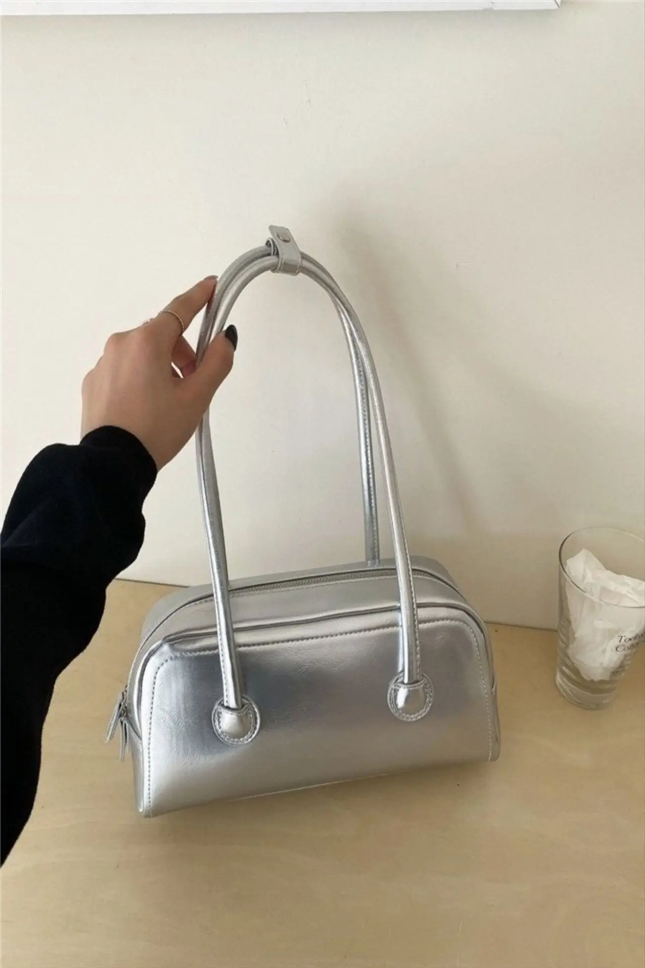 2025 New Arrival Silver Zipper Tote Bag for Women — feature 11