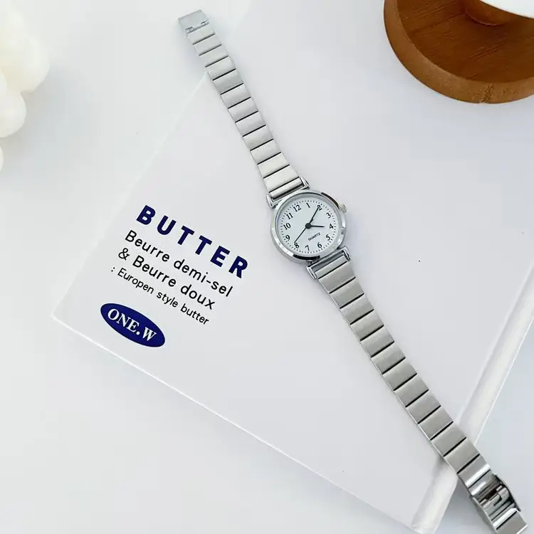 Cross-border Hot Sale New Style silver Elegant Bamboo Chain Watch Women High School Students Simple Fashion Light Luxury Small Dial