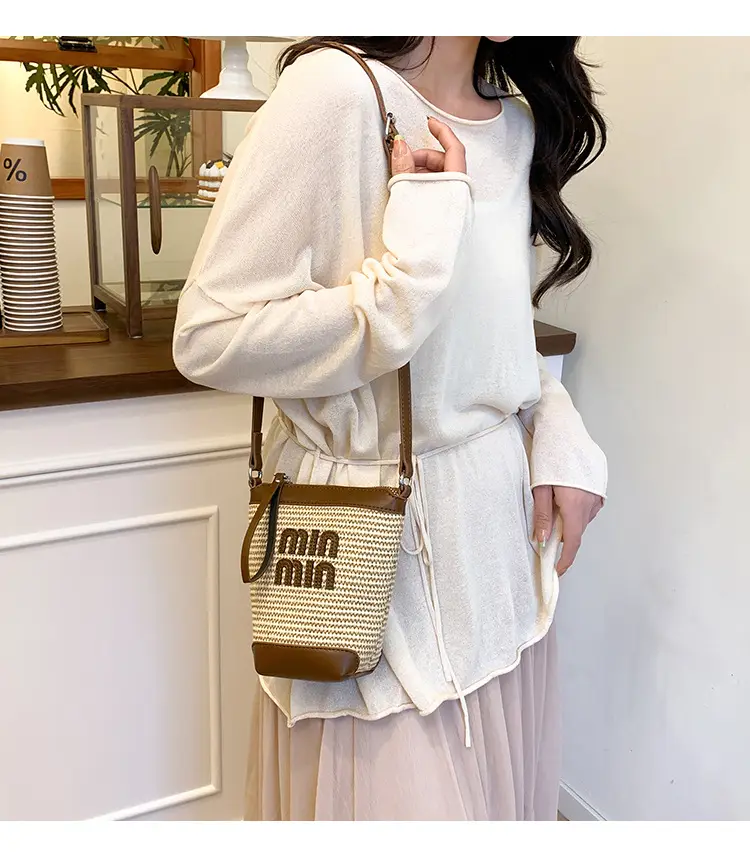Women's Straw Mobile Phone Bag with Monogram Print — feature 2