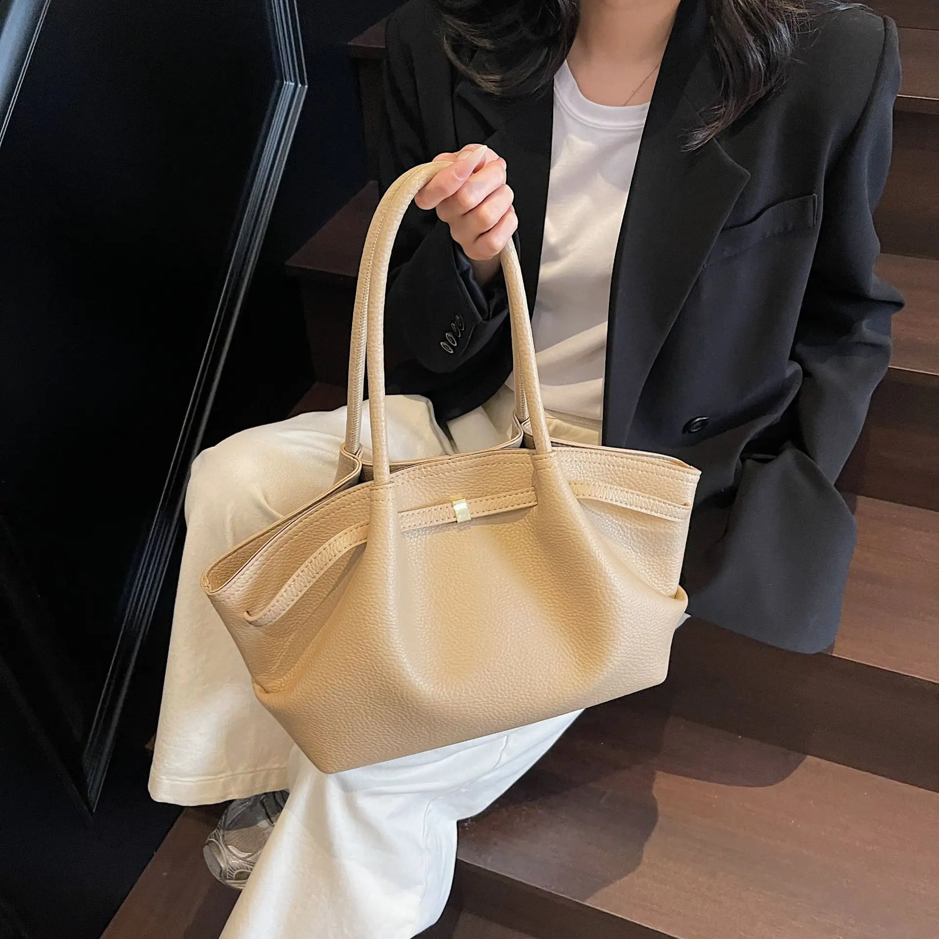Korean Style Tan Shoulder Bag for Women 2026 - Image 9