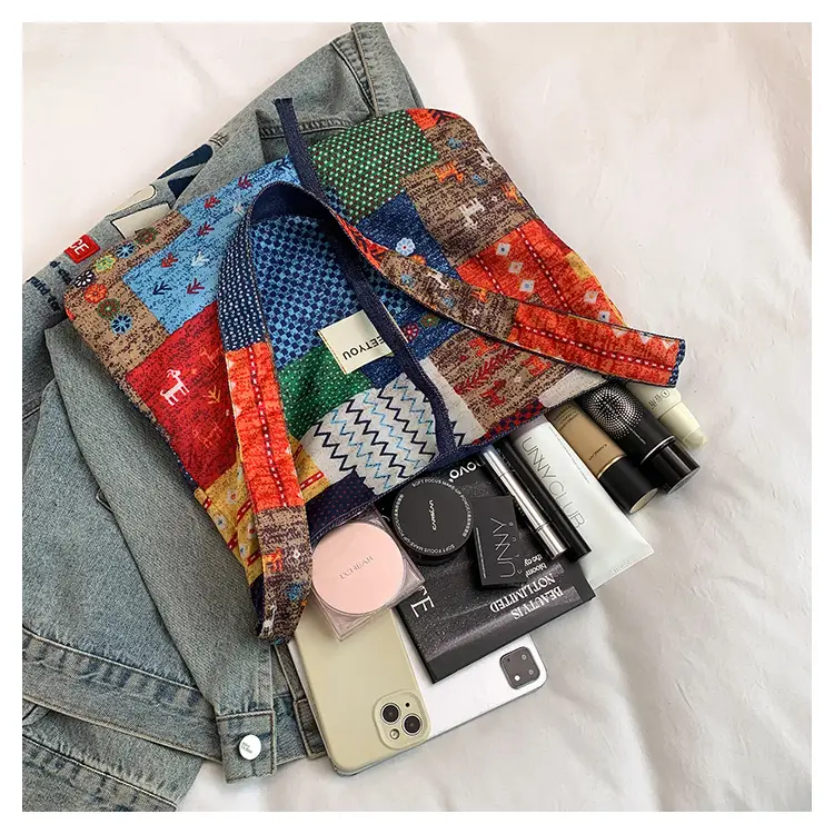 Vintage Patchwork Shoulder Bag Bohemian Style Large Capacity — feature 3