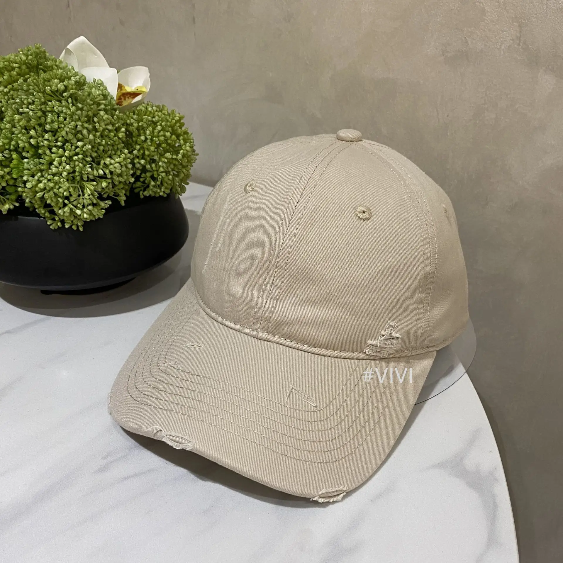 VIVI Beige Baseball Cap for Women Men Outdoor Sunscreen - Image 2