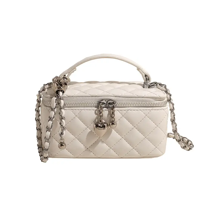 White Quilted Chain Bag for Women Spring 2026 - Image 9