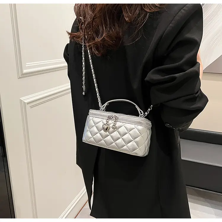 White Quilted Chain Bag for Women Spring 2026 — feature 26