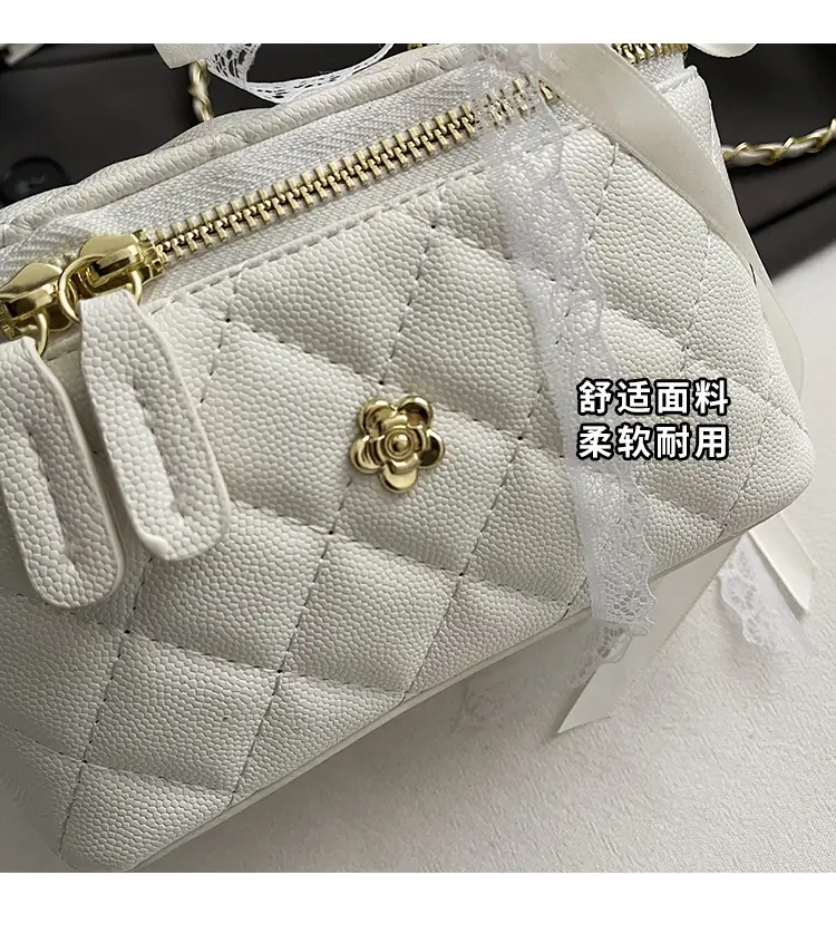 Pink Quilted Handheld Bag for Women 2026 — feature 3