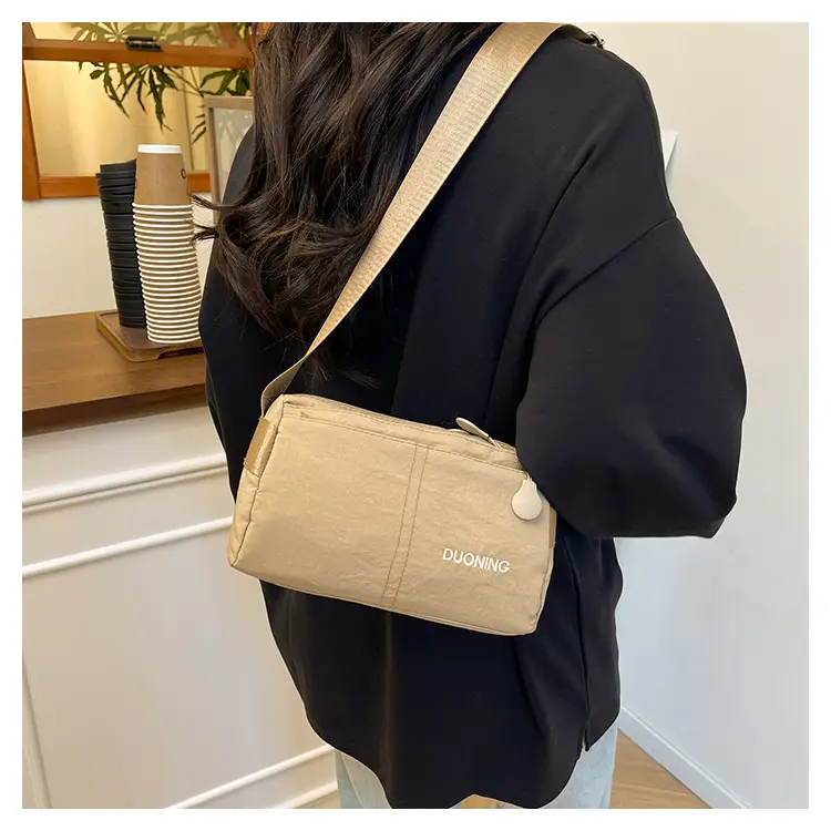 Crossbody Bag Lightweight Multi-compartment New Style — feature 10
