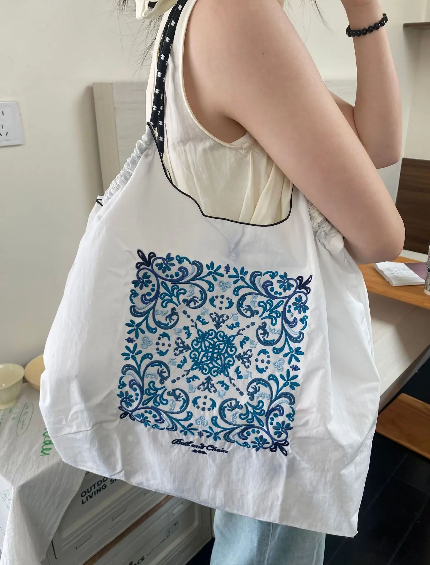 Japanese Style Embroidered Shoulder Bag for Women