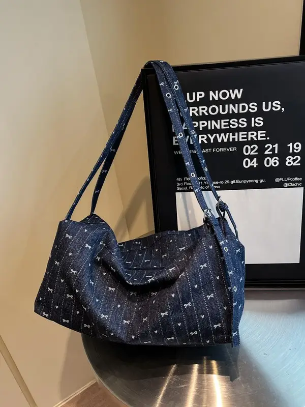 Blue Women's Large Tote Bag for Summer Commute - Image 7