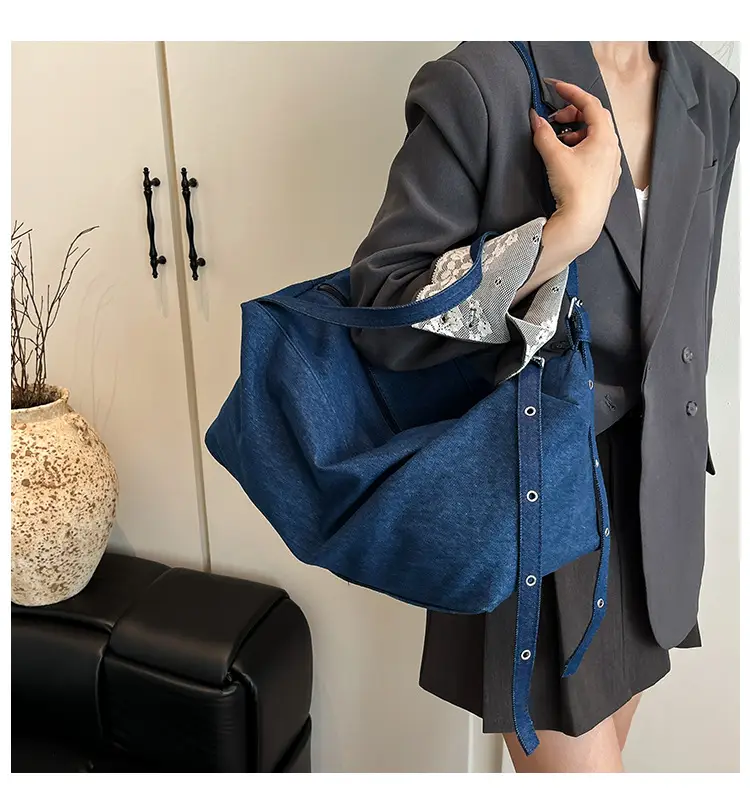 Blue Women's Large Tote Bag for Summer Commute — feature 1