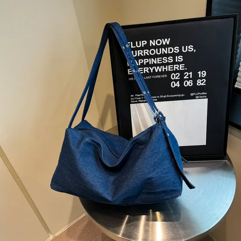 Blue Women's Large Tote Bag for Summer Commute - Image 2