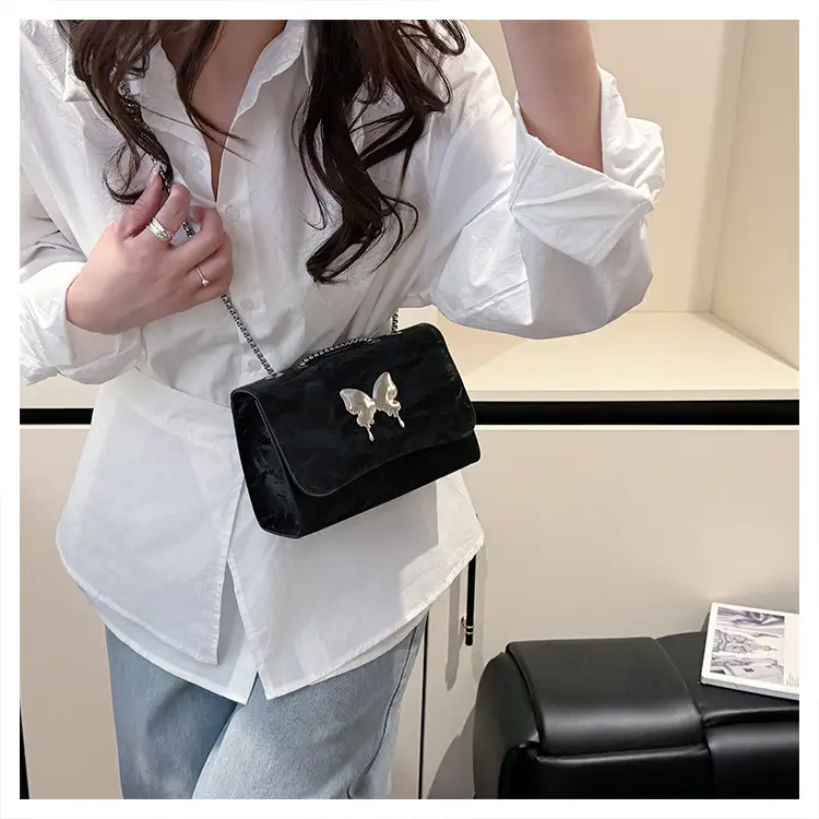 White Butterfly Bow Chain Shoulder Bag for Women — feature 23