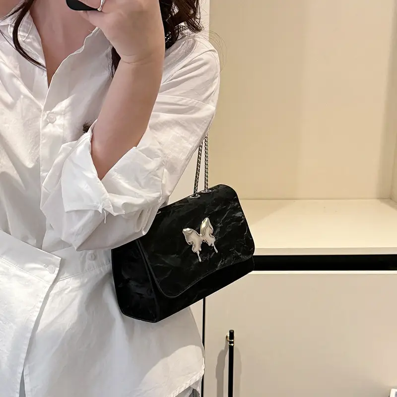 Gentle Butterfly Chain Shoulder Bag Silver 2025 - Image 8