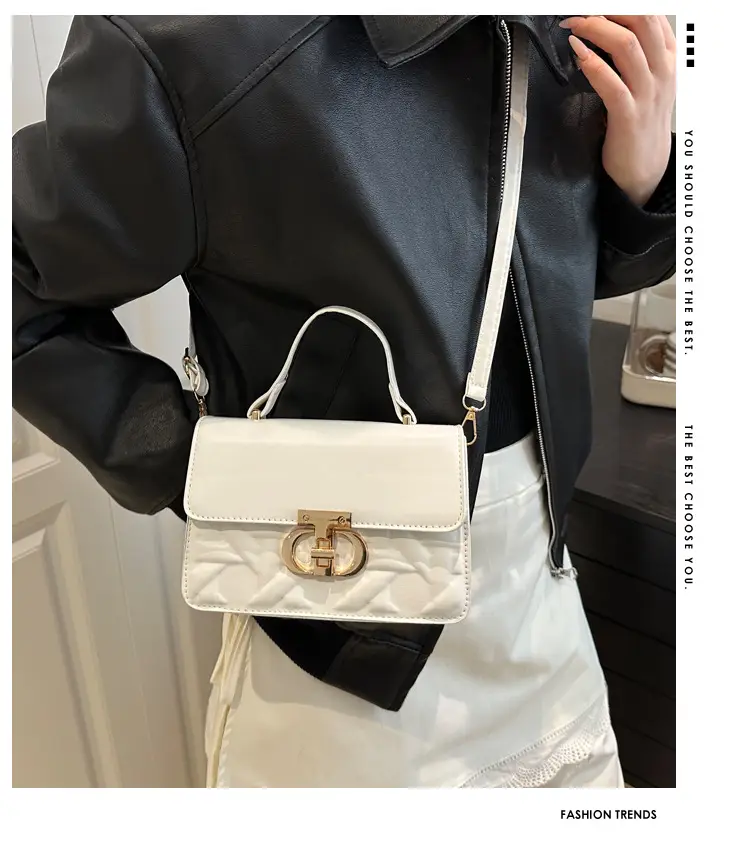 Pink Quilted Women's Crossbody Bag with Gold Clasp — feature 2