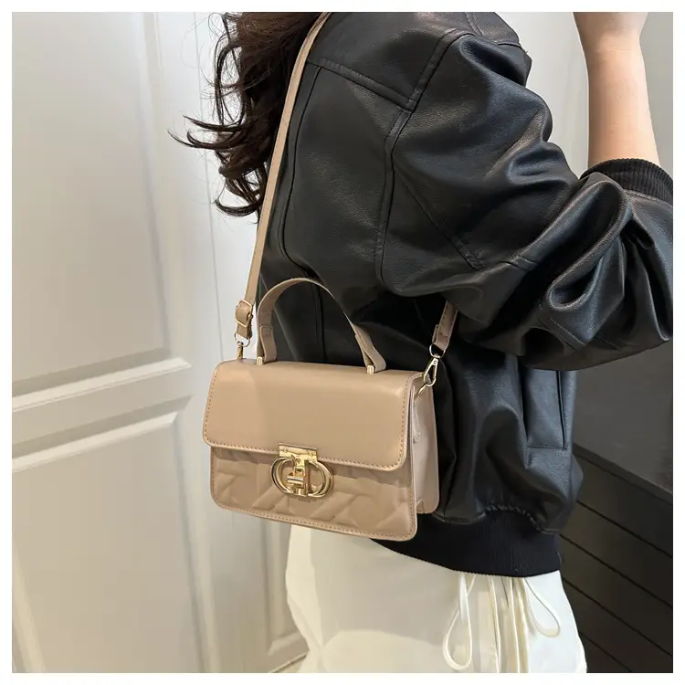 Pink Quilted Women's Crossbody Bag with Gold Clasp — feature 20