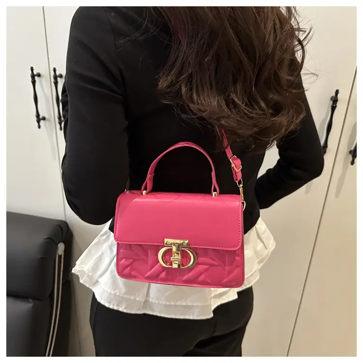 Pink Quilted Women's Crossbody Bag with Gold Clasp — feature 24