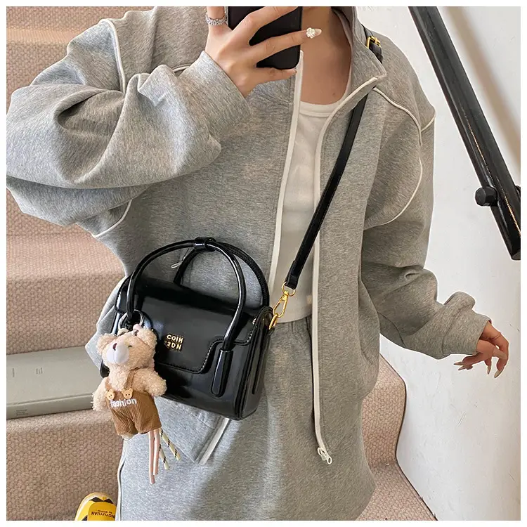 Silver Square Shoulder Bag 2026 Spring Summer New Fashion — feature 21