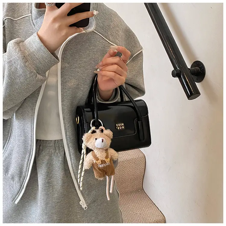 Silver Square Shoulder Bag 2026 Spring Summer New Fashion — feature 22