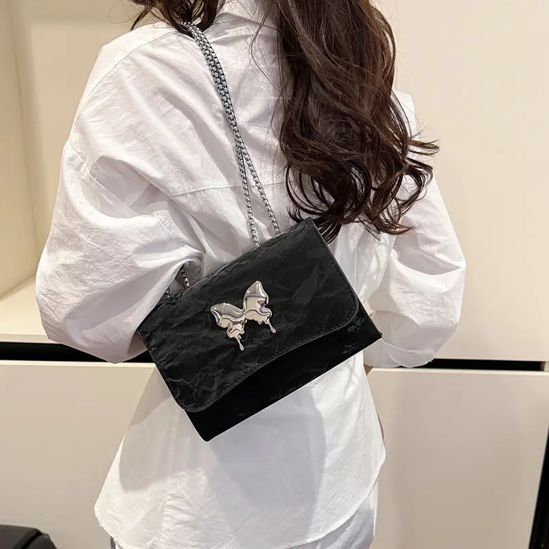 Elegant Butterfly Chain Shoulder Bag for Women - Image 9