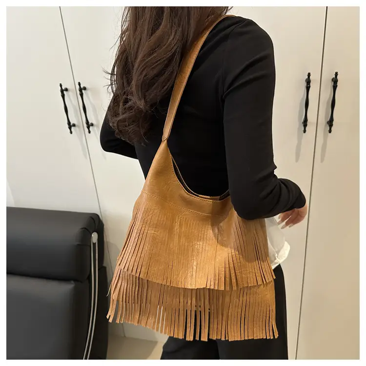 Black Tassel Shoulder Bag for Women Large Capacity — feature 12