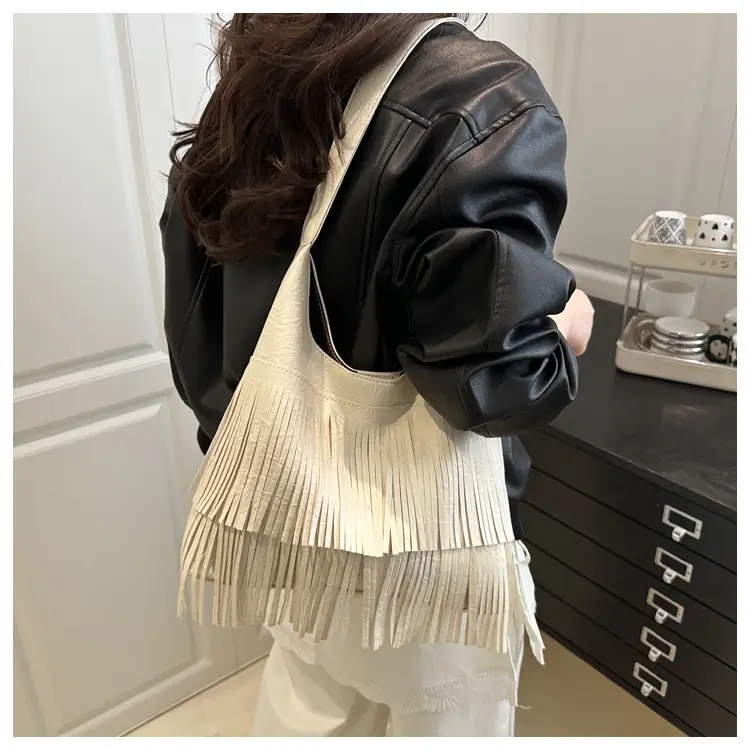 Black Tassel Shoulder Bag for Women Large Capacity — feature 17