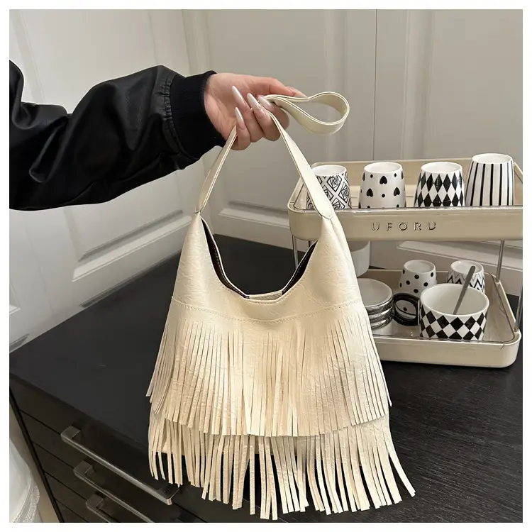 Black Tassel Shoulder Bag for Women Large Capacity — feature 19