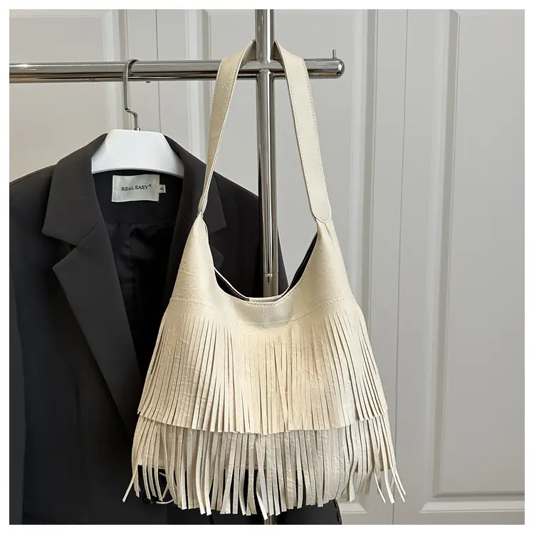 Black Tassel Shoulder Bag for Women Large Capacity — feature 23