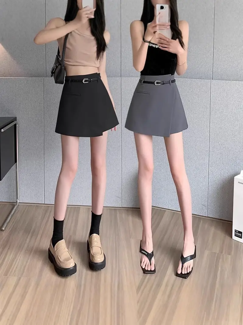 2025 Women's Grey Pleated Belted Shorts Set - Image 5