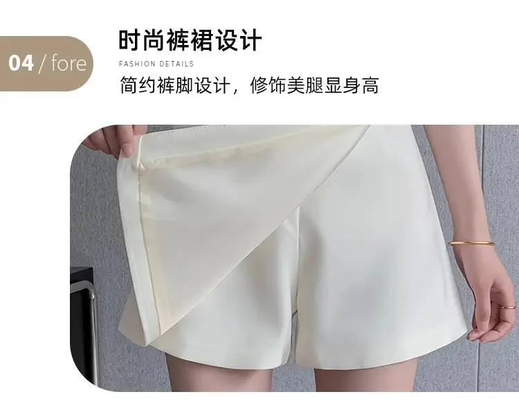 2025 Women's Grey Pleated Belted Shorts Set — feature 11