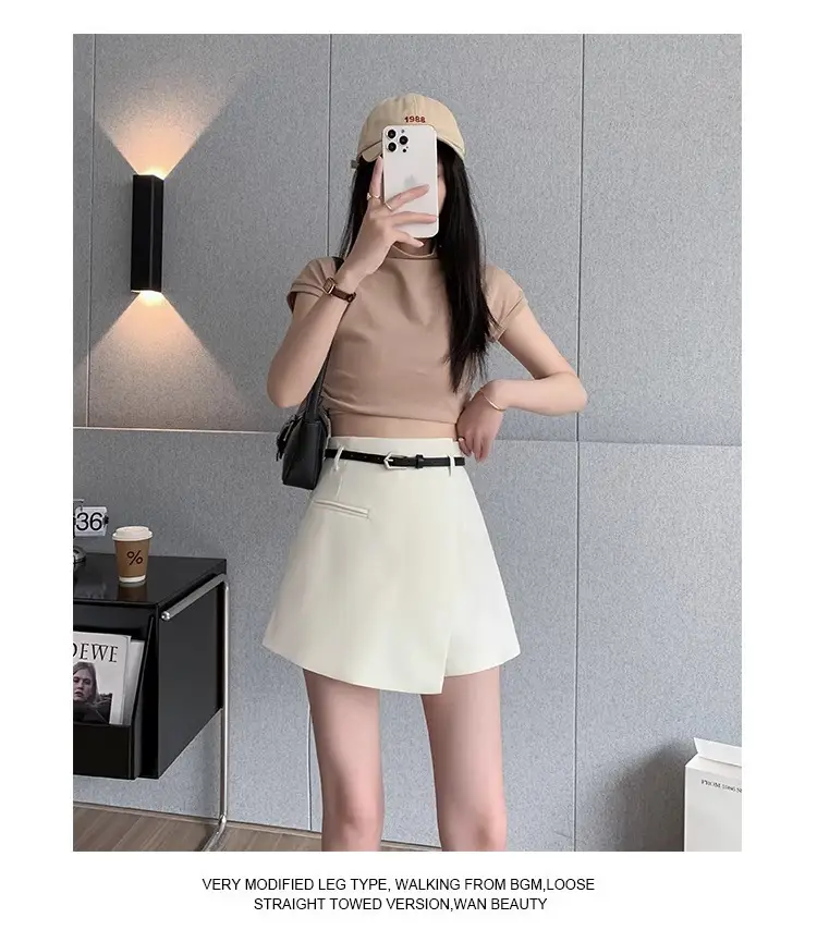 2025 Women's Grey Pleated Belted Shorts Set — feature 19