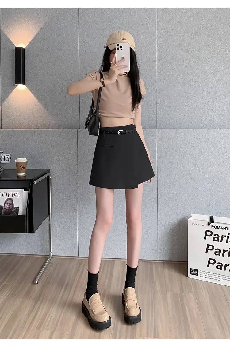 2025 Women's Grey Pleated Belted Shorts Set — feature 36