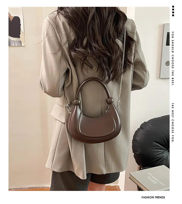 Silver Retro Crossbody Bag Women 2025 — feature 1