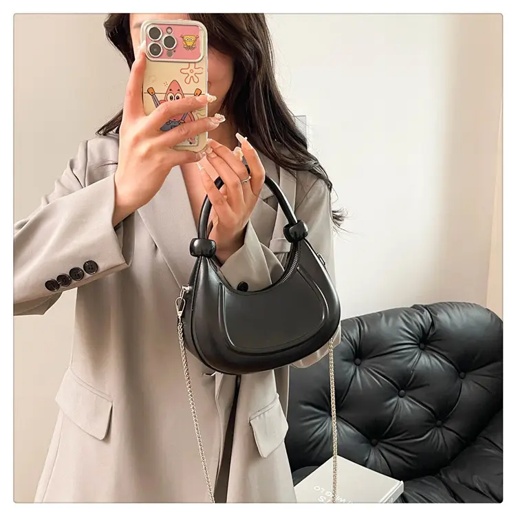 Silver Retro Crossbody Bag Women 2025 — feature 5