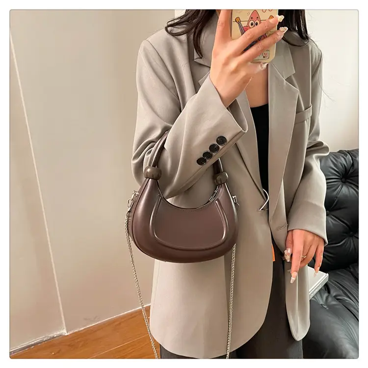 Silver Retro Crossbody Bag Women 2025 — feature 6