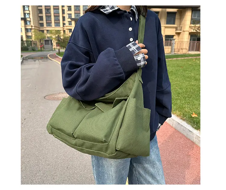 Green Canvas Crossbody Bag for Women Large Capacity 2025 — feature 3