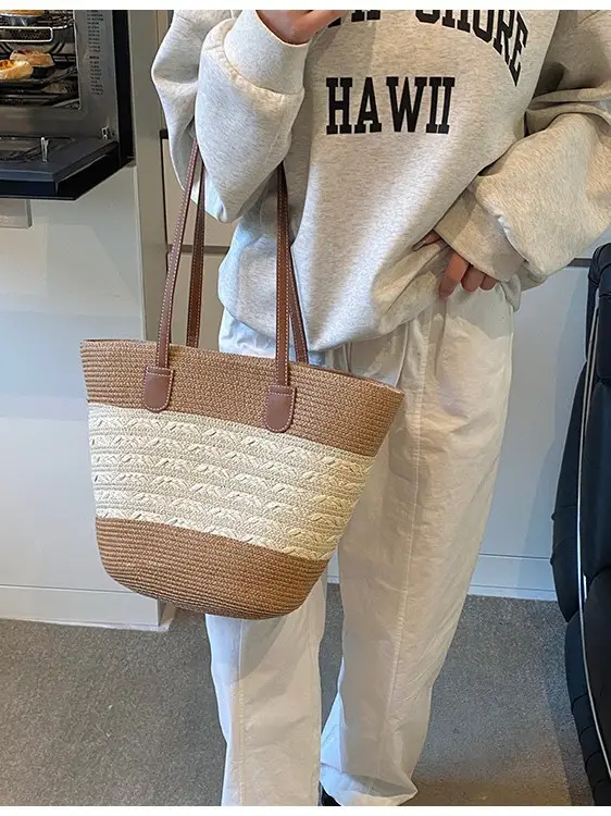 Women's Woven Straw Bucket Bag Large Capacity Tan - Image 4