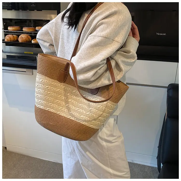 Women's Woven Straw Bucket Bag Large Capacity Tan — feature 13