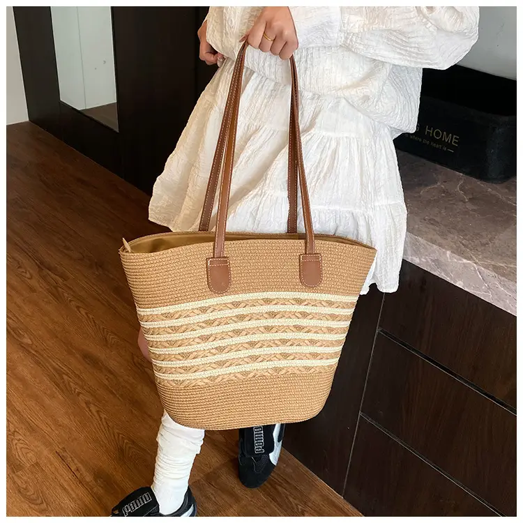 Women's Woven Straw Bucket Bag Large Capacity Tan — feature 17